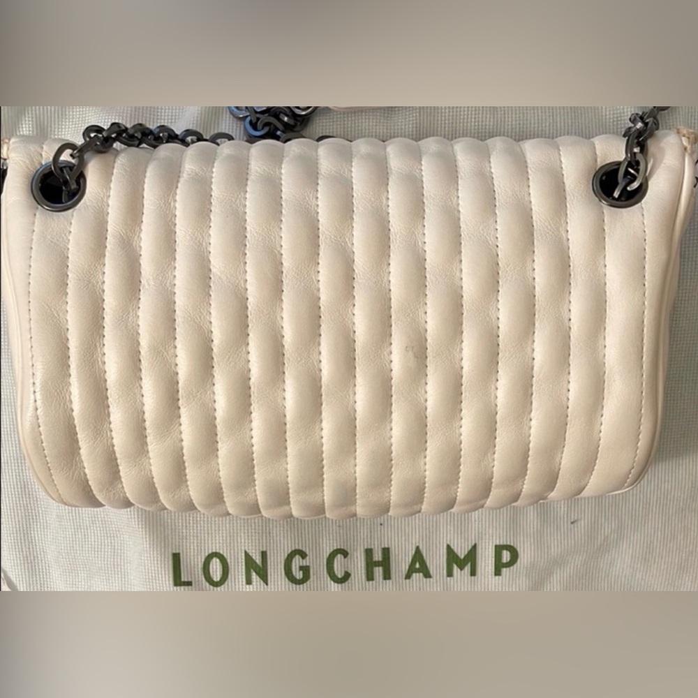Longchamp Leather Cream Quilted Crossbody with Black Chain and Dusty - Picture 3 of 8